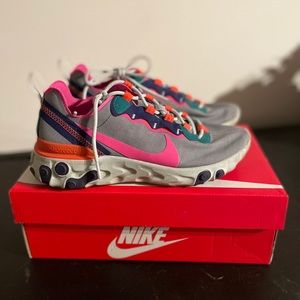 Womens Nike React Element 55